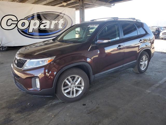KIA SORENTO LX 2015 with VIN 5XYKT4A60FG628752 - Photo from auction