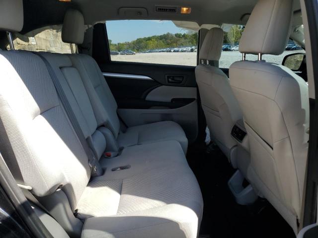 Photo 11 from auction – 2018 TOYOTA HIGHLANDER with VIN 5TDBZRFH6JS875677