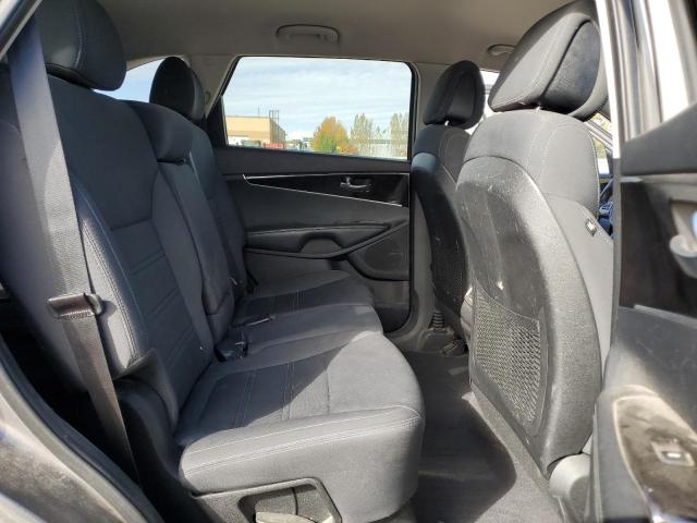 Photo 11 from auction – 2016 KIA SORENTO LX with VIN 5XYPGDA34GG067764