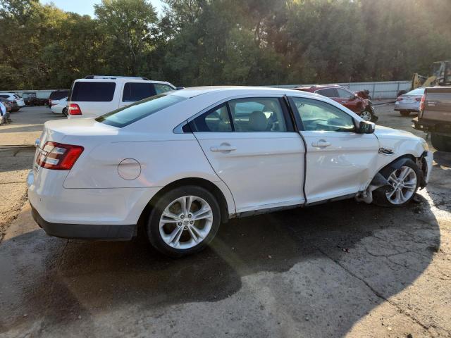 Photo 3 from auction – 2015 FORD TAURUS SEL with VIN 1FAHP2E89FG172459