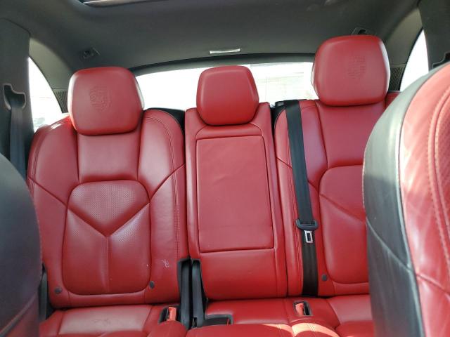 Photo 10 from auction – 2017 PORSCHE CAYENNE with VIN WP1AA2A21HKA84471