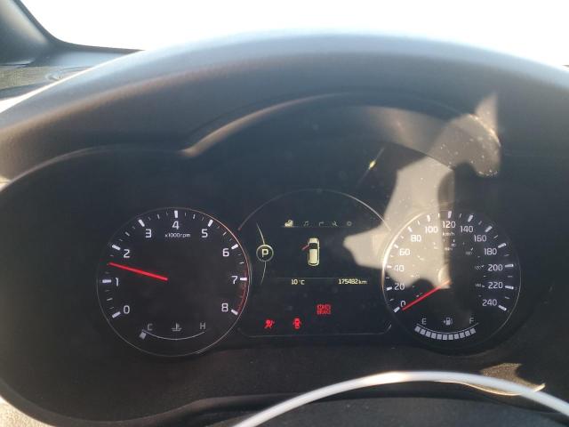 Photo 9 from auction – 2015 KIA RONDO with VIN KNAHU8A35F7082111