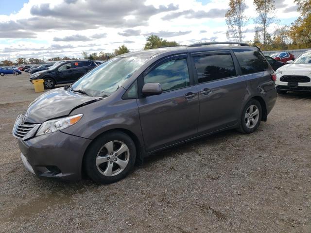 TOYOTA SIENNA LE 2016 with VIN 5TDKK3DCXGS733950 - Photo from auction