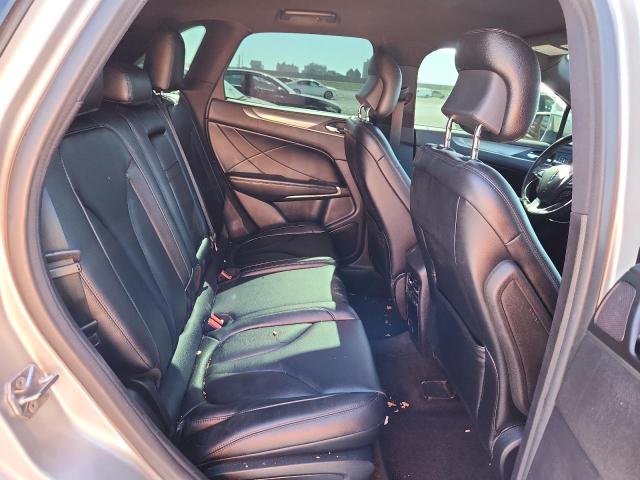 Photo 11 from auction – 2016 LINCOLN MKC with VIN 5LMCJ1C96GUJ04997
