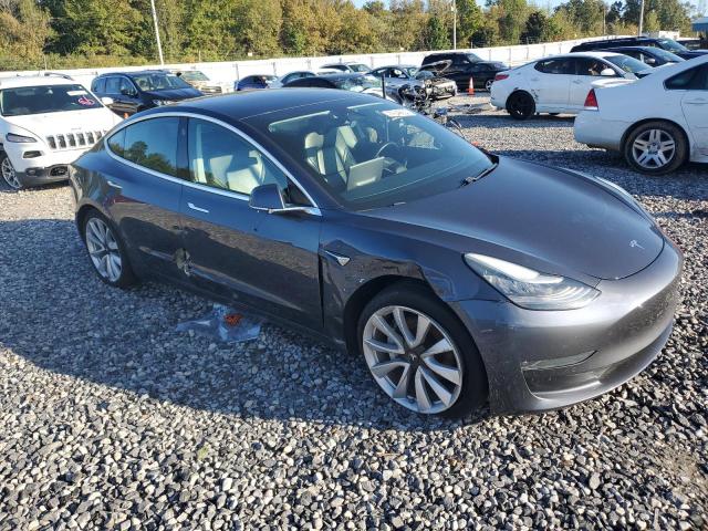 Photo 4 from auction – 2019 TESLA MODEL 3 with VIN 5YJ3E1EB4KF389499