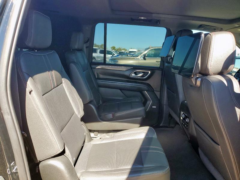Photo 11 from auction – 2021 CHEVROLET SUBURBAN C with VIN 1GNSCEKD6MR239557