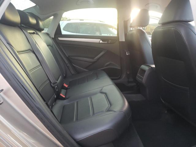 Photo 10 from auction – 2015 VOLKSWAGEN PASSAT S with VIN 1VWAT7A33FC099043