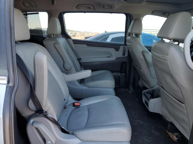 Photo 11 from auction – 2018 HONDA ODYSSEY with VIN 5FNRL6H86JB006562