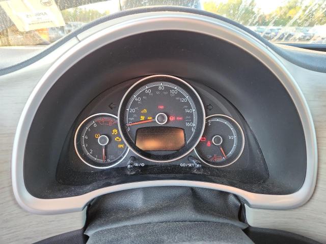 Photo 9 from auction – 2018 VOLKSWAGEN BEETLE S with VIN 3VW5DAAT8JM505191