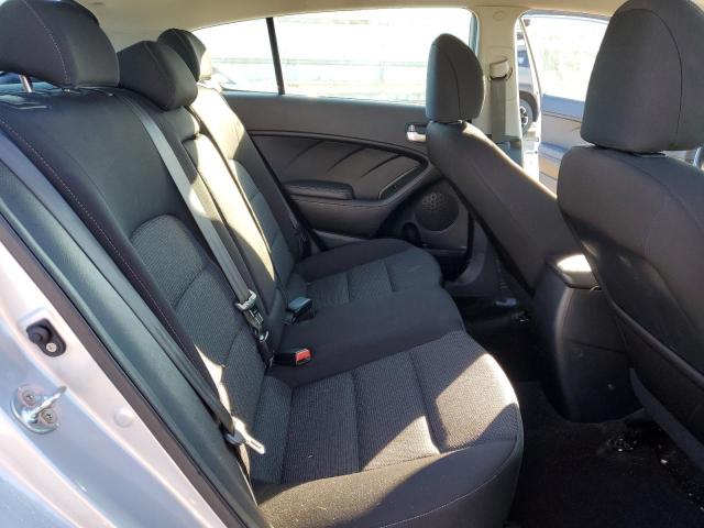 Photo 10 from auction – 2017 KIA FORTE LX with VIN KNAFK5A80H5679303