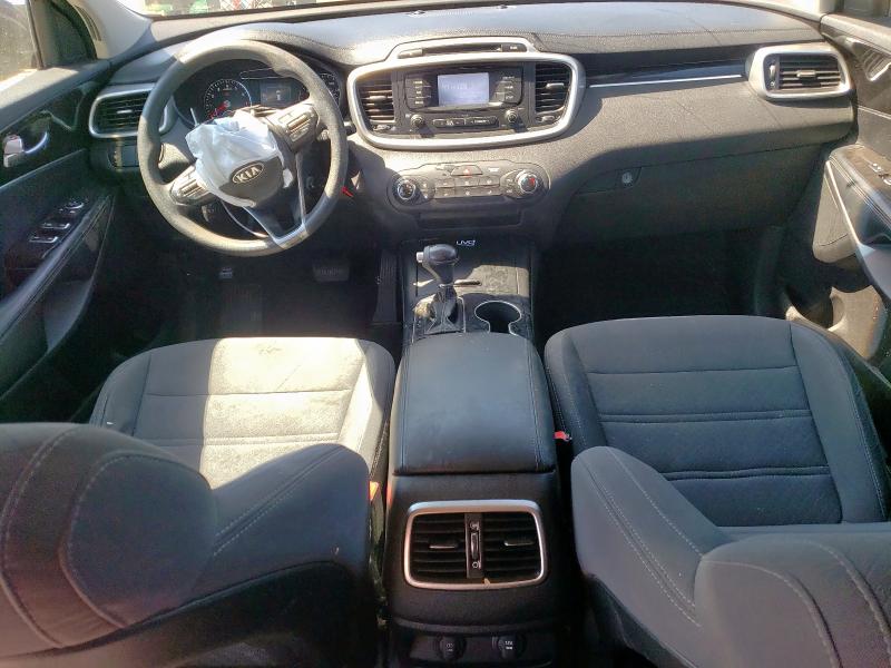 Photo 8 from auction – 2016 KIA SORENTO LX with VIN 5XYPG4A37GG039375