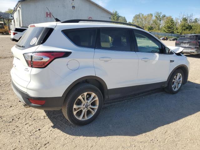 Photo 3 from auction – 2018 FORD ESCAPE SE with VIN 1FMCU0GD5JUD57979