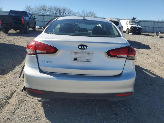 Photo 6 from auction – 2017 KIA FORTE LX with VIN 3KPFK4A72HE066897