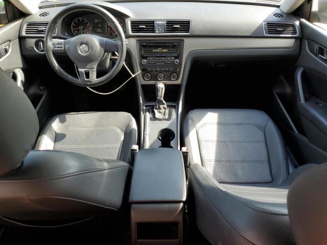 Photo 8 from auction – 2014 VOLKSWAGEN PASSAT S with VIN 1VWAT7A3XEC076700