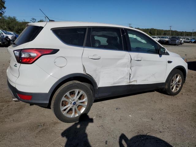 Photo 3 from auction – 2017 FORD ESCAPE SE with VIN 1FMCU0GD0HUD09509