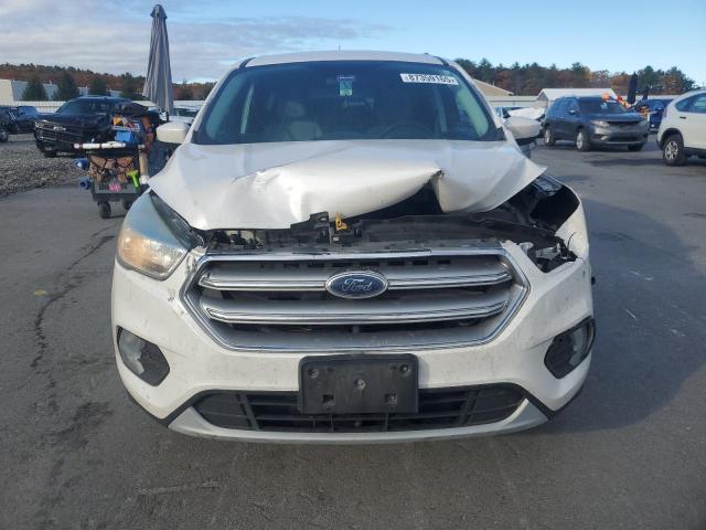 Photo 5 from auction – 2017 FORD ESCAPE SE with VIN 1FMCU9GD6HUE61105