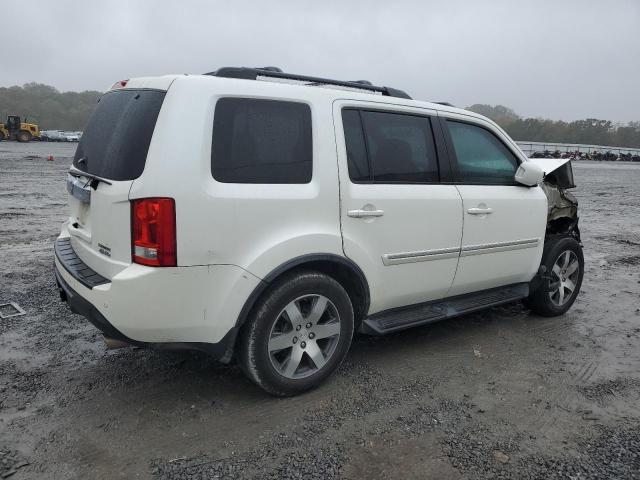 Photo 3 from auction – 2015 HONDA PILOT TOUR with VIN 5FNYF4H95FB035929