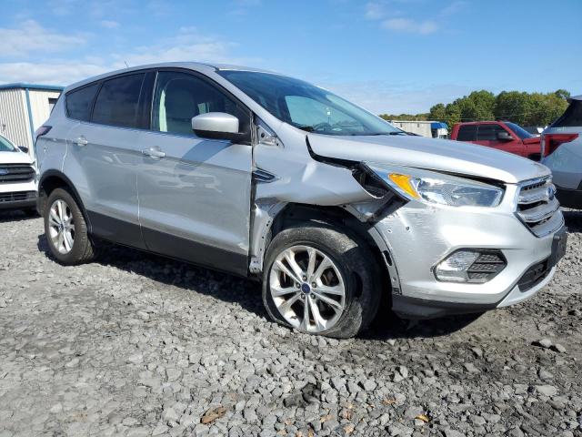 Photo 4 from auction – 2017 FORD ESCAPE SE with VIN 1FMCU0GDXHUD06889