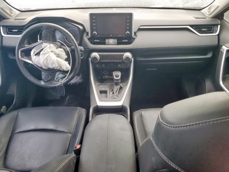 Photo 8 from auction – 2019 TOYOTA RAV4 XLE P with VIN 2T3C1RFVXKW030588
