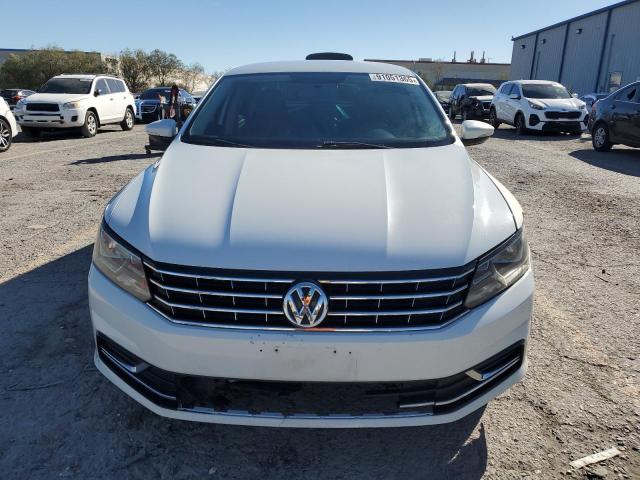 Photo 5 from auction – 2016 VOLKSWAGEN PASSAT S with VIN 1VWAT7A37GC047013