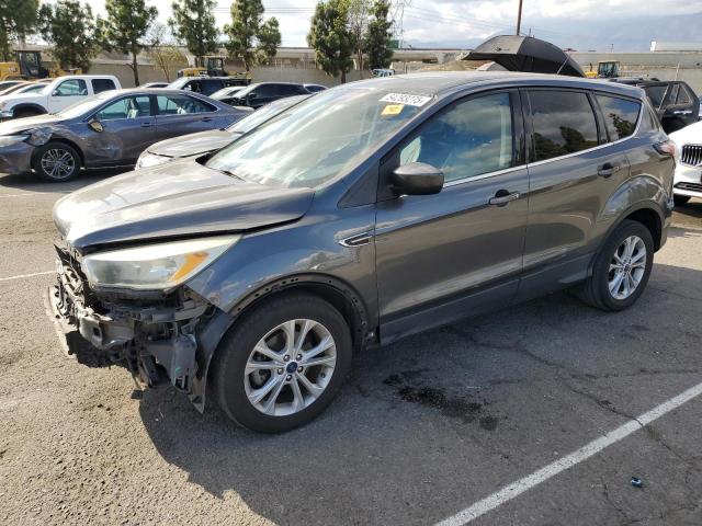 FORD ESCAPE SE 2017 مع رقم تعريف المركبة 1FMCU0GD2HUB89664 - صورة من المزاد