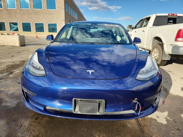 Photo 5 from auction – 2018 TESLA MODEL 3 with VIN 5YJ3E1EB2JF105172