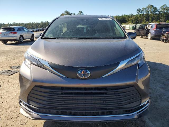 Photo 5 from auction – 2021 TOYOTA SIENNA XLE with VIN 5TDYRKEC6MS009456