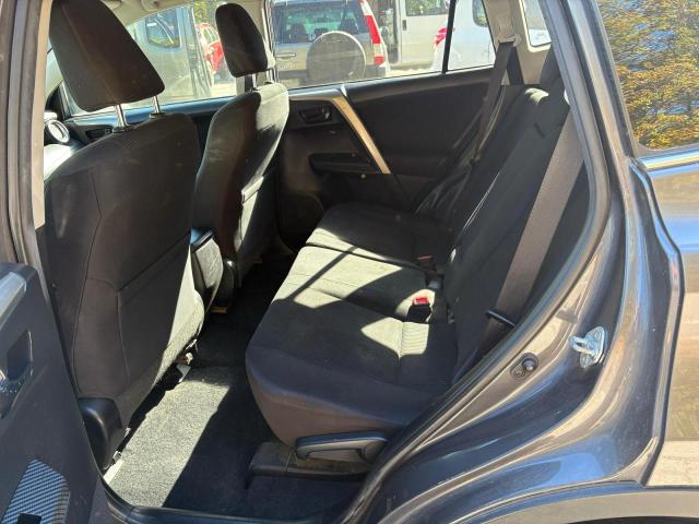 Zdjęcie 6 z aukcji – 2015 TOYOTA RAV4 LE z VIN 2T3BFREV2FW283652