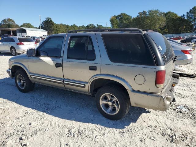 Photo 2 from auction – 2000 CHEVROLET BLAZER with VIN 1GNCS13W4Y2237627