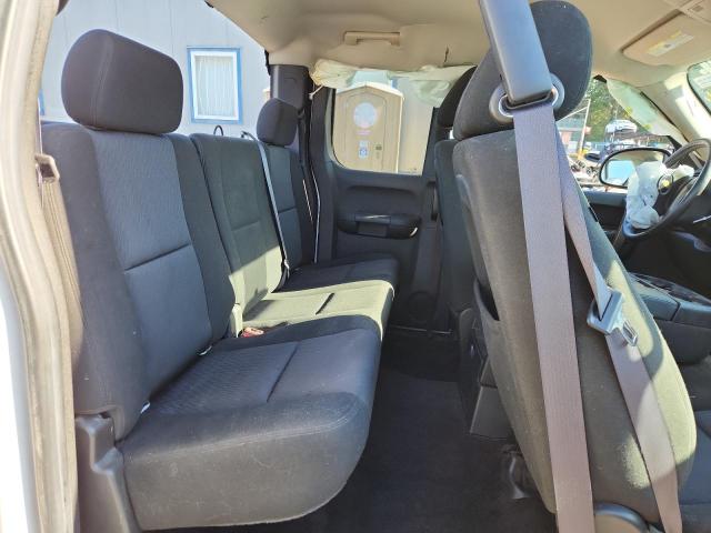 Photo 10 from auction – 2011 CHEVROLET SILVERADO with VIN 1GCRKSEA4BZ168916