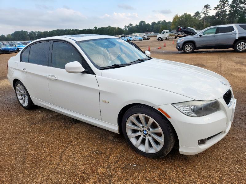 Photo 4 from auction – 2011 BMW 328 I with VIN WBAPH7C52BE683121