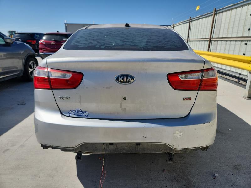 Foto 6 de la subasta – 2014 KIA RIO LX con VIN KNADM4A33E6342193