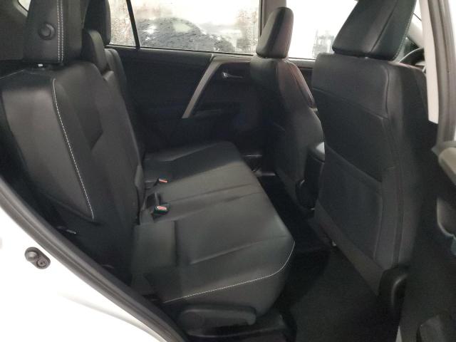 Photo 11 from auction – 2017 TOYOTA RAV4 LIMIT with VIN 2T3DFREV6HW647485