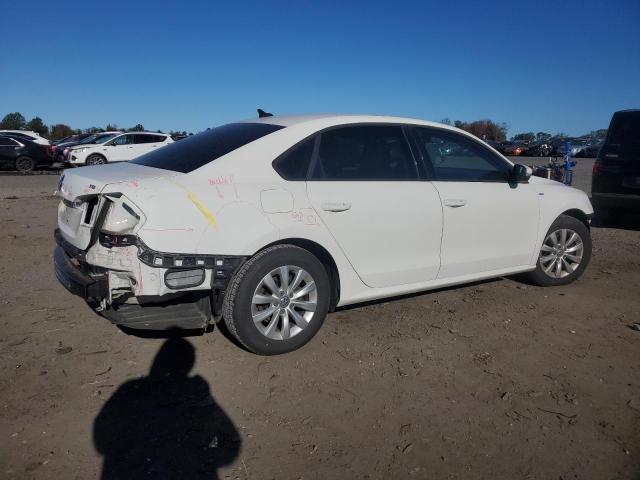 Photo 3 from auction – 2015 VOLKSWAGEN PASSAT S with VIN 1VWAS7A31FC016177