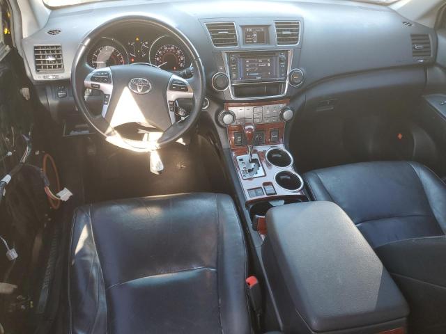 Photo 8 from auction – 2013 TOYOTA HIGHLANDER with VIN 5TDYK3EH2DS118504