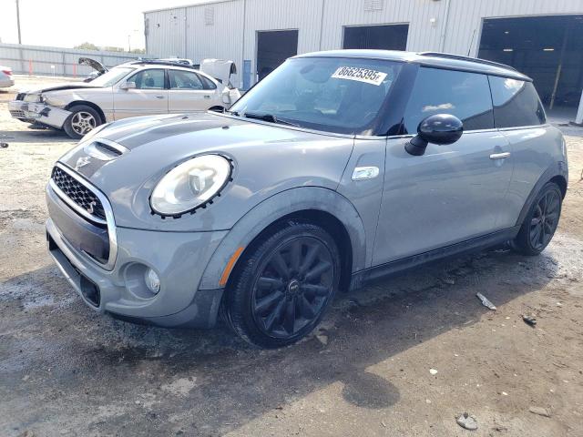 MINI COOPER S 2016 with VIN WMWXP7C59G3B92831 - Photo from auction