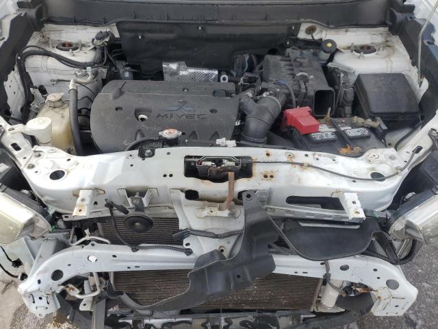 Photo 12 from auction – 2015 MITSUBISHI OUTLANDER with VIN 4A4AP4AU2FE042957