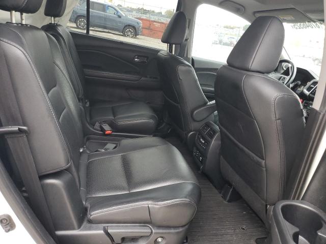 Photo 11 from auction – 2016 HONDA PILOT ELIT with VIN 5FNYF6H03GB038309