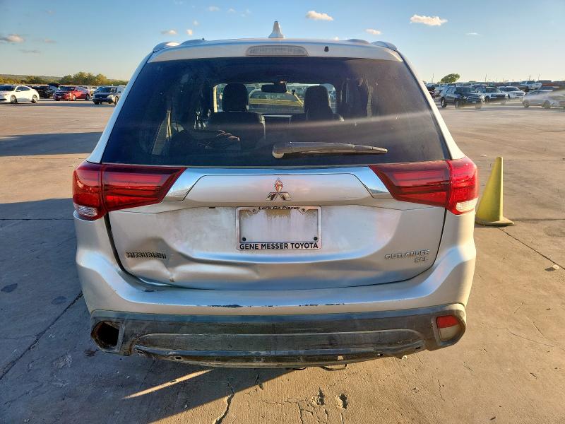 Photo 6 from auction – 2018 MITSUBISHI OUTLANDER with VIN JA4AD3A31JZ010420