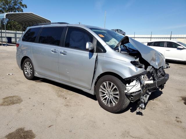 Photo 4 from auction – 2020 TOYOTA SIENNA XLE with VIN 5TDYZ3DC1LS060868