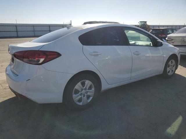 Photo 3 from auction – 2018 KIA FORTE LX with VIN 3KPFK4A72JE169226