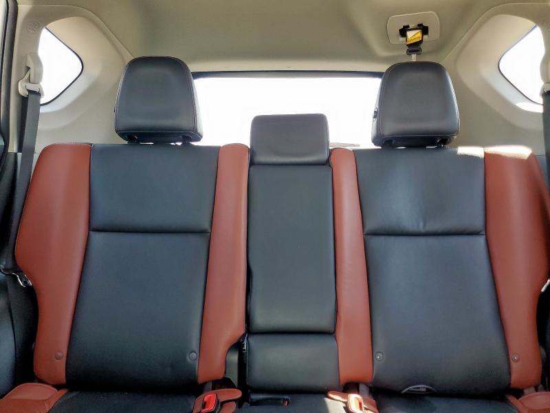 Photo 10 from auction – 2014 TOYOTA RAV4 LIMIT with VIN 2T3YFREV0EW078274