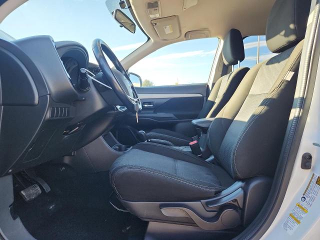 Photo 7 from auction – 2016 MITSUBISHI OUTLANDER with VIN JA4AD2A31GZ054002