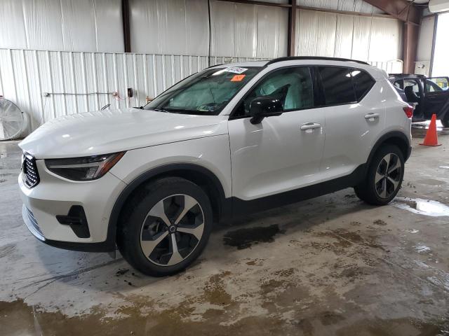VOLVO XC40 PLUS 2023 with VIN YV4L12UW7P2912043 - Photo from auction