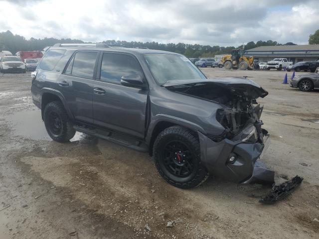 Photo 4 from auction – 2023 TOYOTA 4RUNNER SR5 with VIN JTEFU5JRXP5281984