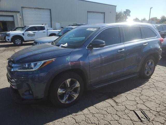TOYOTA HIGHLANDER 2018 with VIN 5TDDZRFH0JS867941 - Photo from auction