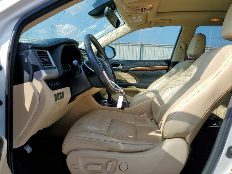 Photo 7 from auction – 2018 TOYOTA HIGHLANDER LIMITED with VIN 5TDDZRFH6JS867541