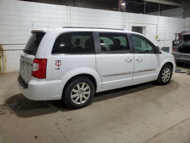 Photo 3 from auction – 2015 CHRYSLER TOWN & COU with VIN 2C4RC1BG8FR695972