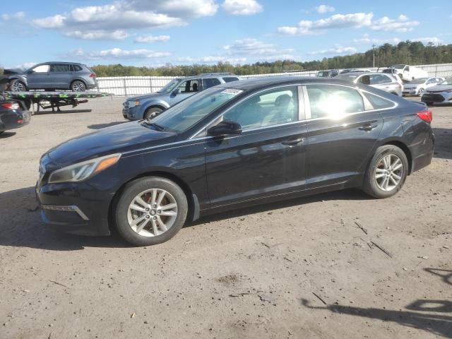 HYUNDAI SONATA SE 2015 with VIN 5NPE24AF2FH153677 - Photo from auction