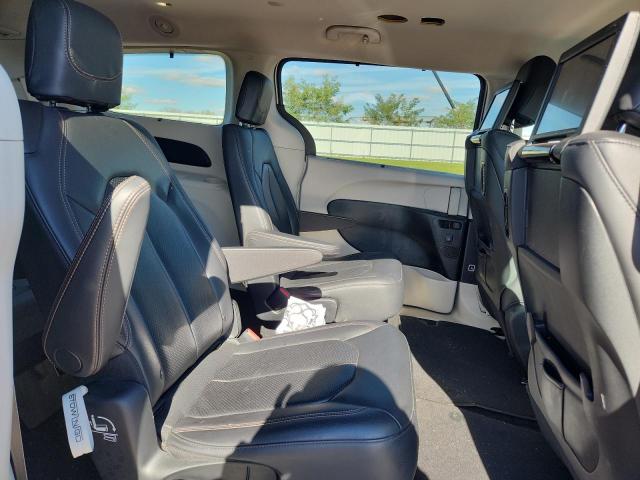Photo 11 from auction – 2017 CHRYSLER PACIFICA T with VIN 2C4RC1EG2HR840079